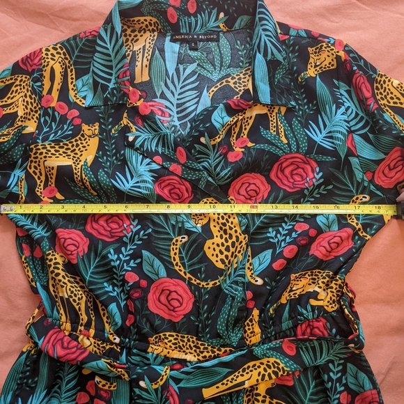 America & Beyond Jaguar Dreams Print Jumpsuit - Picture 7 of 8